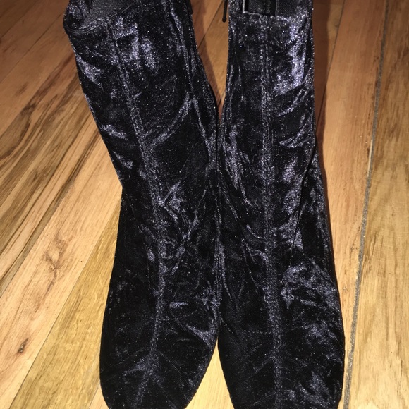 Mia - Picture 5 of 6